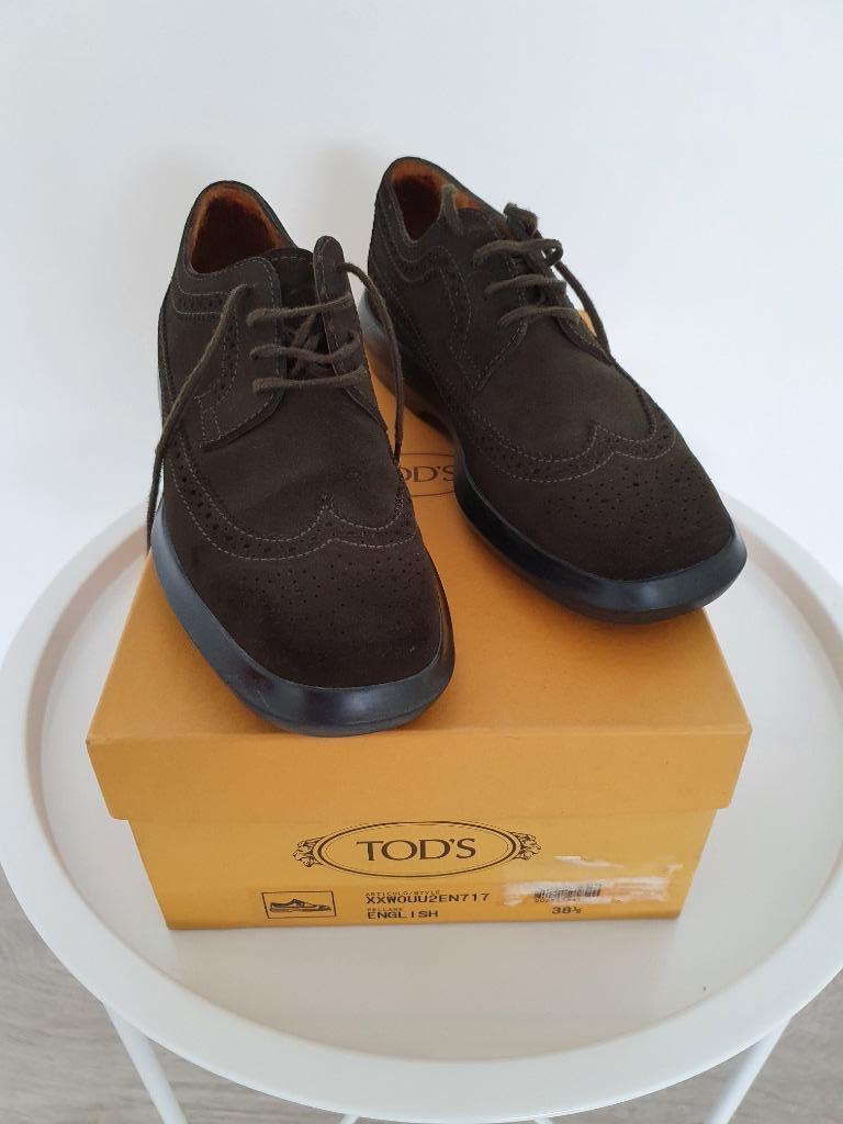 Nieuwe donkerbruine/kakhi sneakers Tod’s 38,5, Bruin, Nieuw, Ophalen of Verzenden, Sneakers