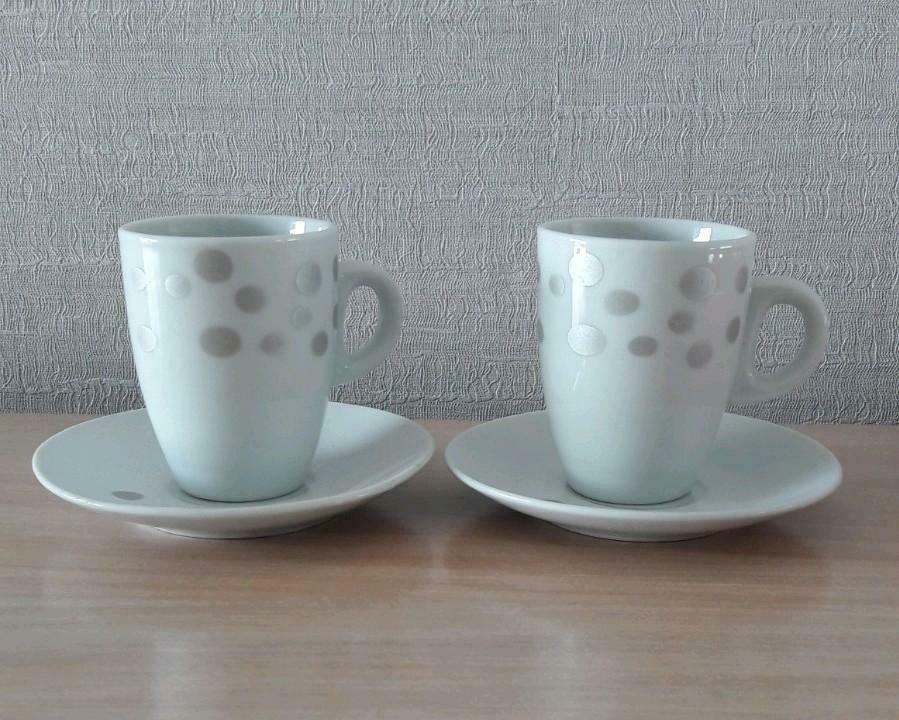 2 koffiekopjes met onderbordje voor ristretto of espresso, Verzamelen, Ophalen of Verzenden, Zo goed als nieuw, Porselein, Kop en/of schotel
