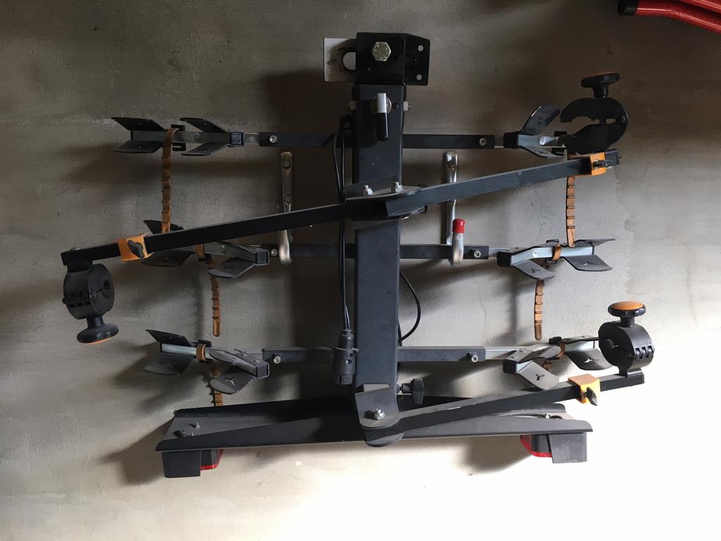 Fietsenrek voor 3 fietsen Hawk, Enlèvement, 3 vélos ou plus, Comme neuf