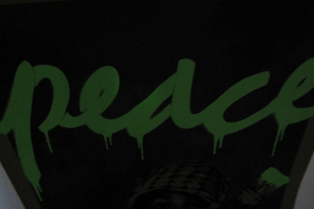 Alessio B, Peace fluo,  street art, genumm en gesigneerd, Enlèvement ou Envoi