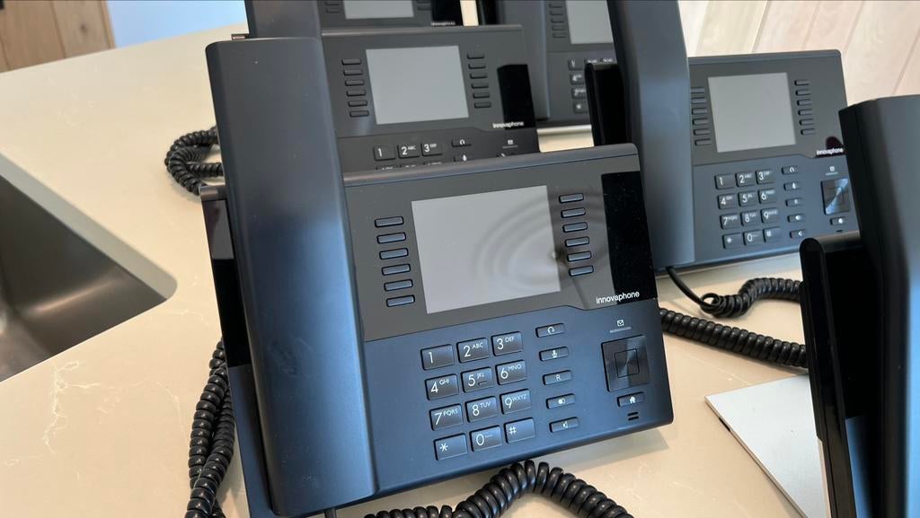 6x Innovaphone IP222 toestellen in perfecte staat, Ophalen, Zo goed als nieuw