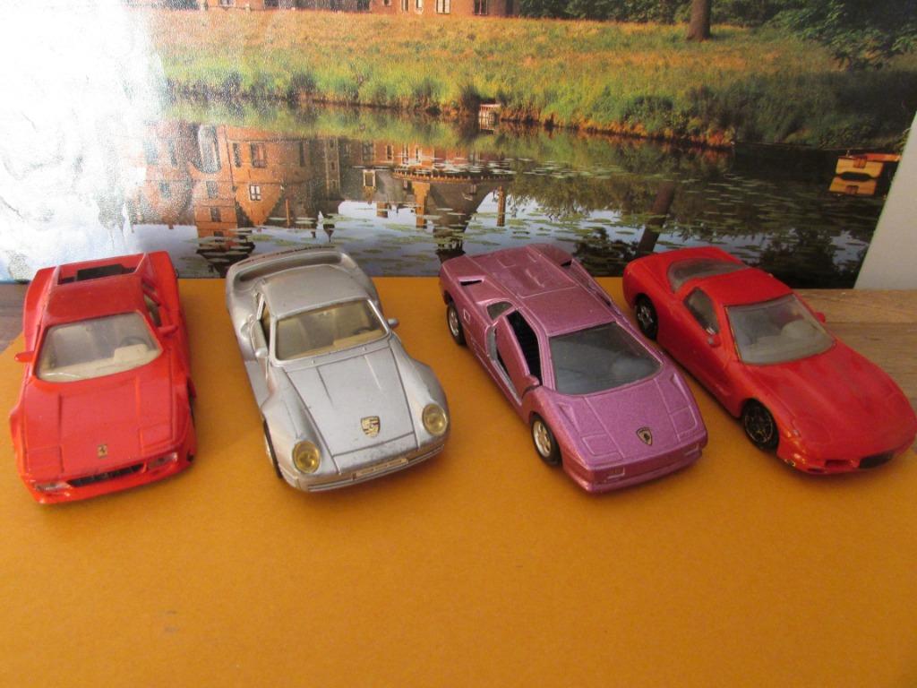 PORSCHE- lAMBORGHINI - FERRARI - CHEVROLET, Hobby en Vrije tijd, Ophalen of Verzenden, Gebruikt, Auto, Overige merken
