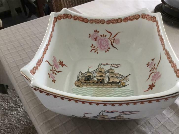 Coquille en porceline de Chine, Enlèvement, Balance