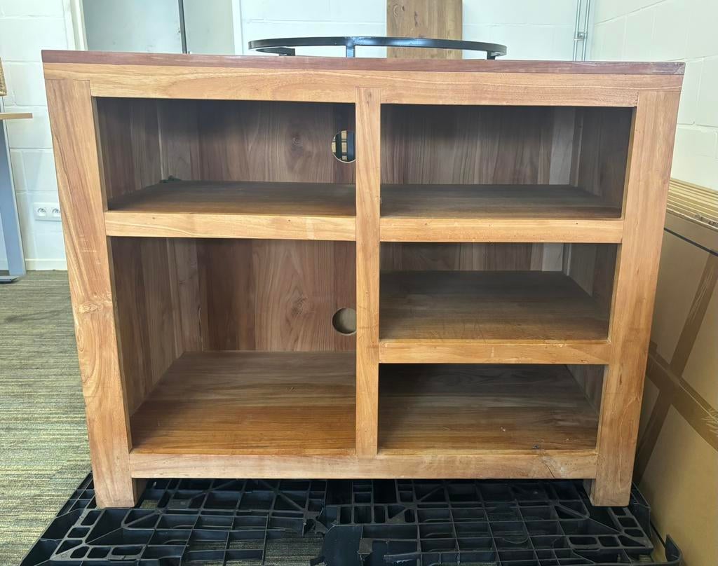 Massief Teak TV kast, Ophalen
