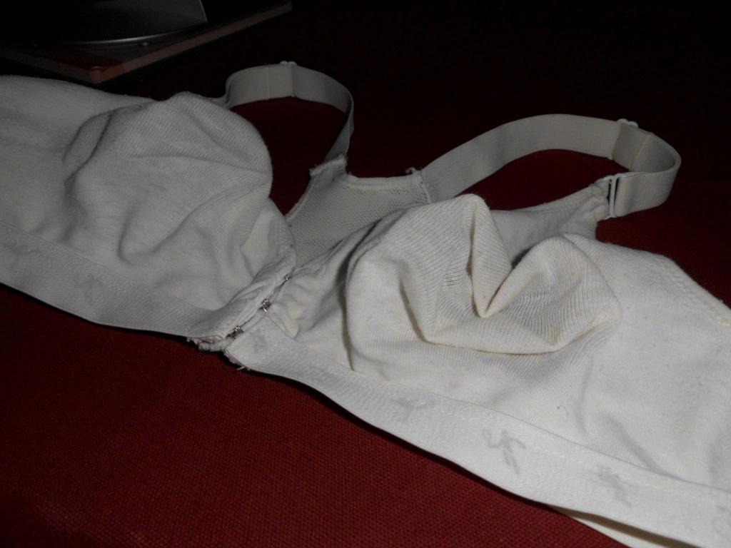 Sport bh van het merk pastunette maat 95 b Belgische maat, Kleding | Dames, Ophalen, Wit, BH