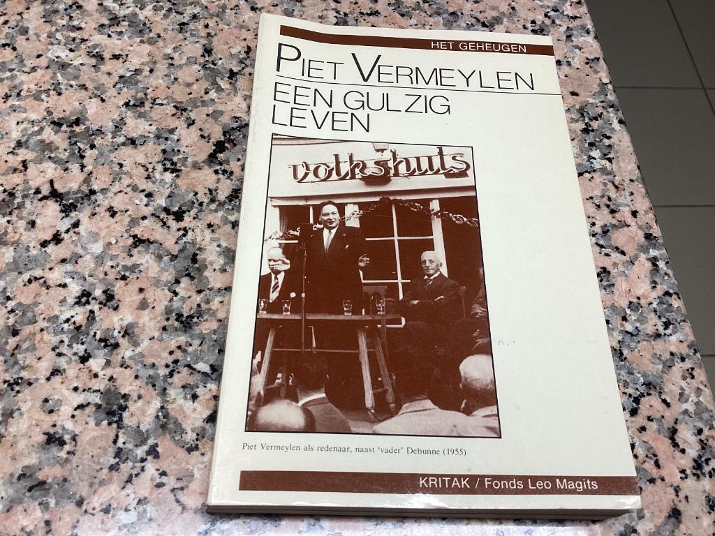 Piet Vermeylen. Een gulzig leven. Het geheugen, Enlèvement ou Envoi, Utilisé, Politique