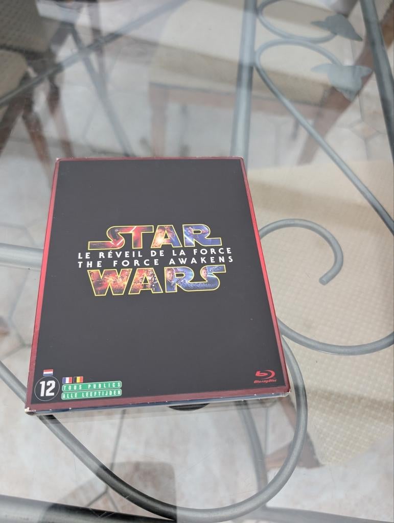 Star wars 2 disc Blu ray THE FORCE AWAKENS, Ophalen of Verzenden, Zo goed als nieuw
