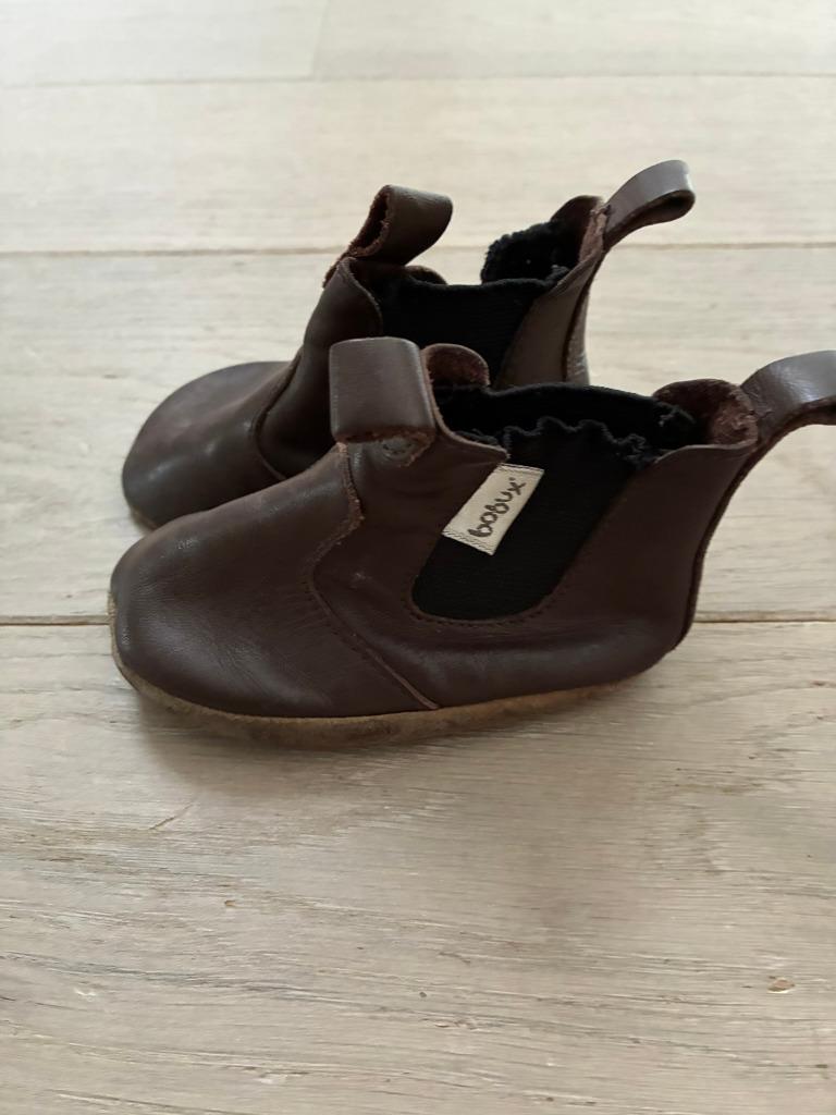 Bruine Bobux baby pantoffels, Kinderen en Baby's, Slofjes, Gebruikt, Jongetje of Meisje, Bobux