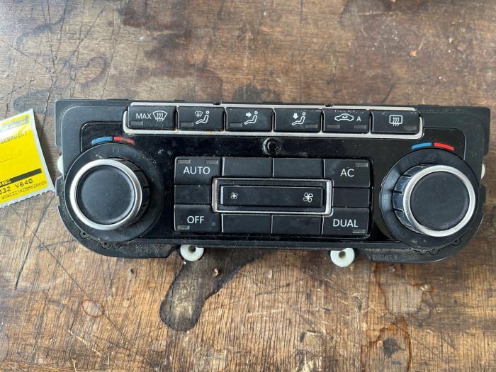 Panneau de commandes chauffage d'un Volkswagen Golf, Autos : Pièces & Accessoires, Tableau de bord & Interrupteurs, Volkswagen