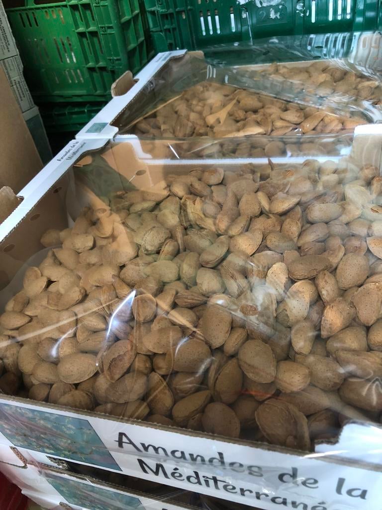 Feragne-amandelen met zachte schelpen, Diversen, Ophalen