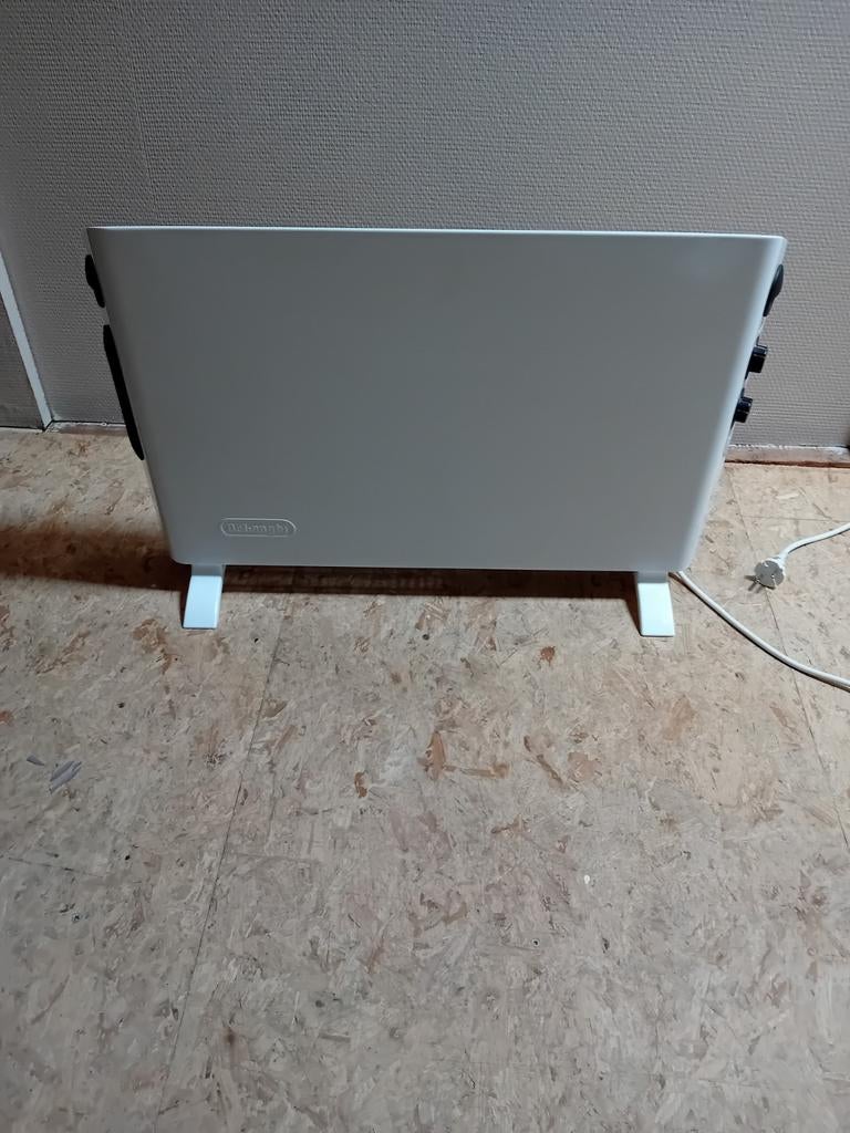 Electrische verwarming delongi., Ophalen, 30 tot 80 cm, Overige typen, Zo goed als nieuw