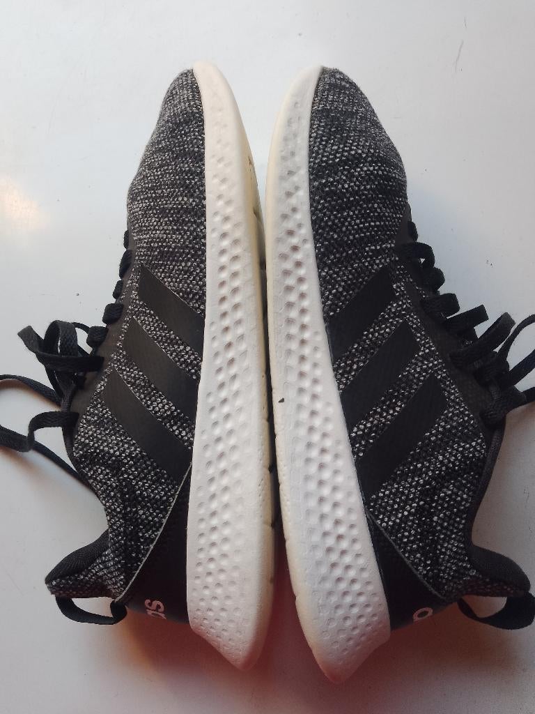43 1/3 adidas pure motion proper in goede staat, Vêtements | Hommes, Chaussures, Adidas, Porté, Chaussures de sport, Envoi