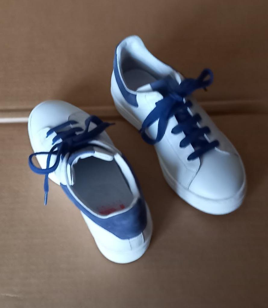 Sneakers Red Limit, leder, maat 34, Kinderen en Baby's, Kinderkleding | Schoenen en Sokken, Zo goed als nieuw, Schoenen, Jongen