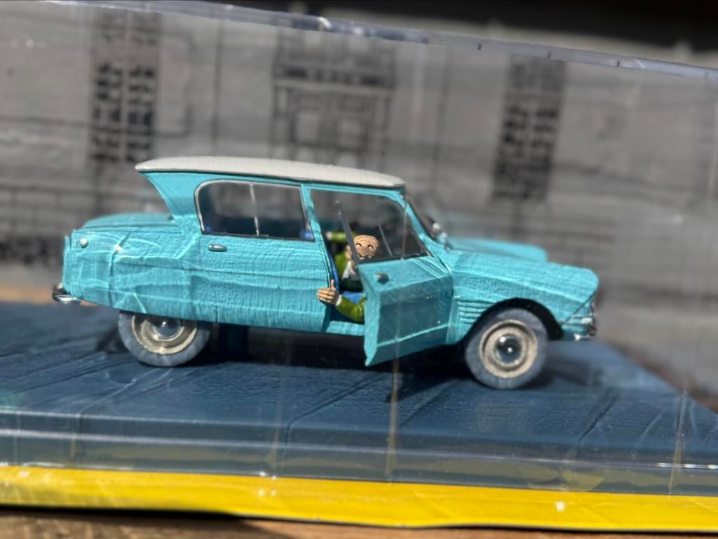 Kuifje auto 1 op 24 Citroen, Ophalen of Verzenden, Kuifje, Zo goed als nieuw, Beeldje of Figuurtje