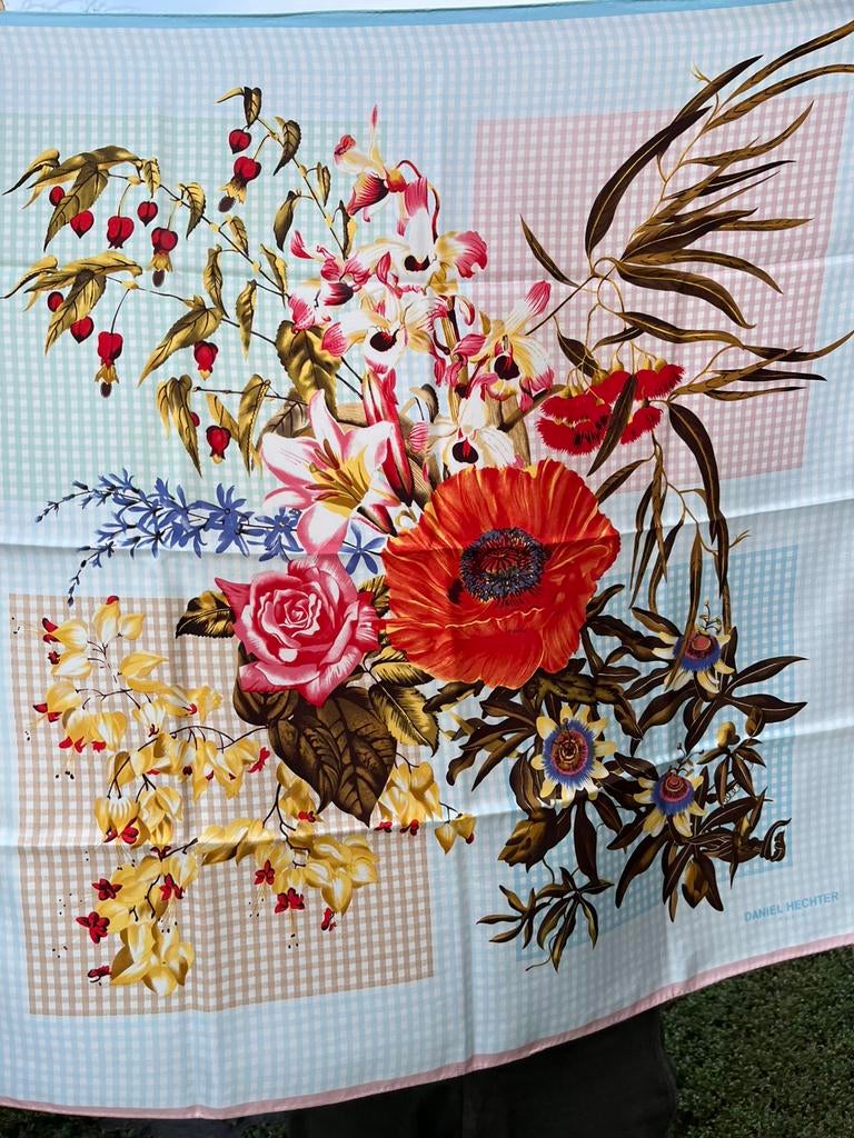 Zijden sjaal Daniël Hechter, Bijoux, Sacs & Beauté, Sacs | Sacs Femme, Enlèvement, Comme neuf