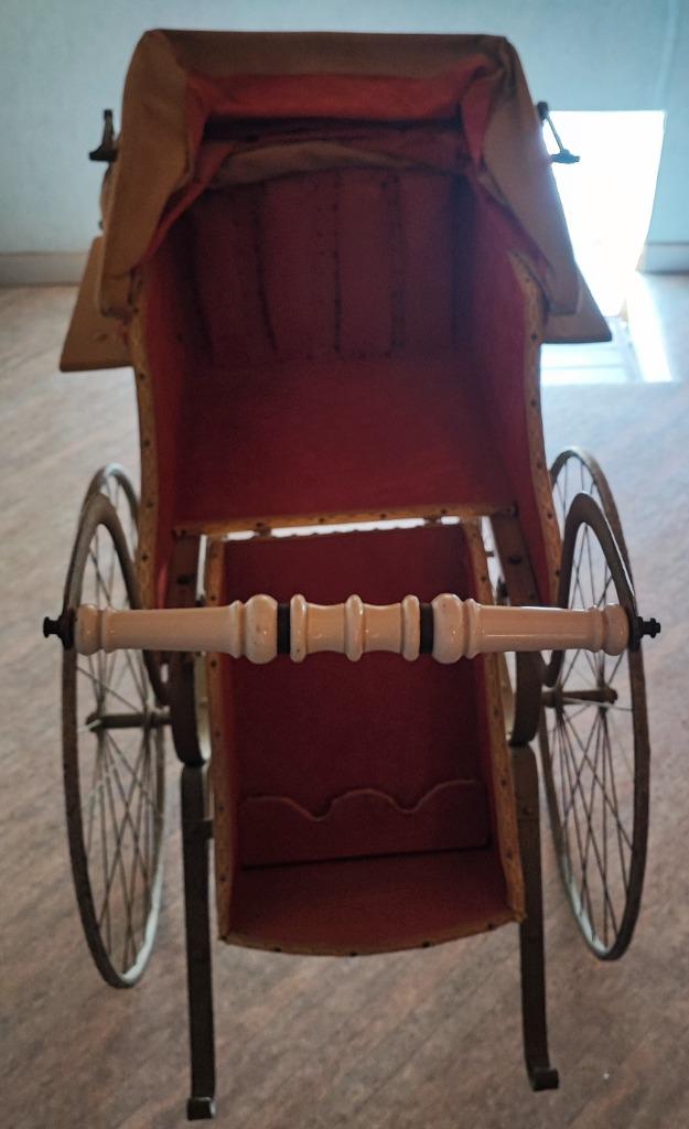 Ancienne poussette, Enlèvement