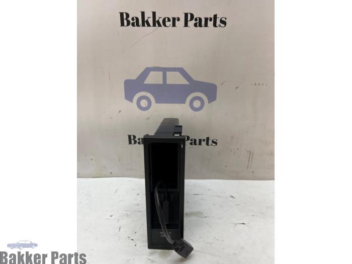 Regelunit Multi Media van een Volkswagen Scirocco, Gebruikt, -, Volkswagen, -