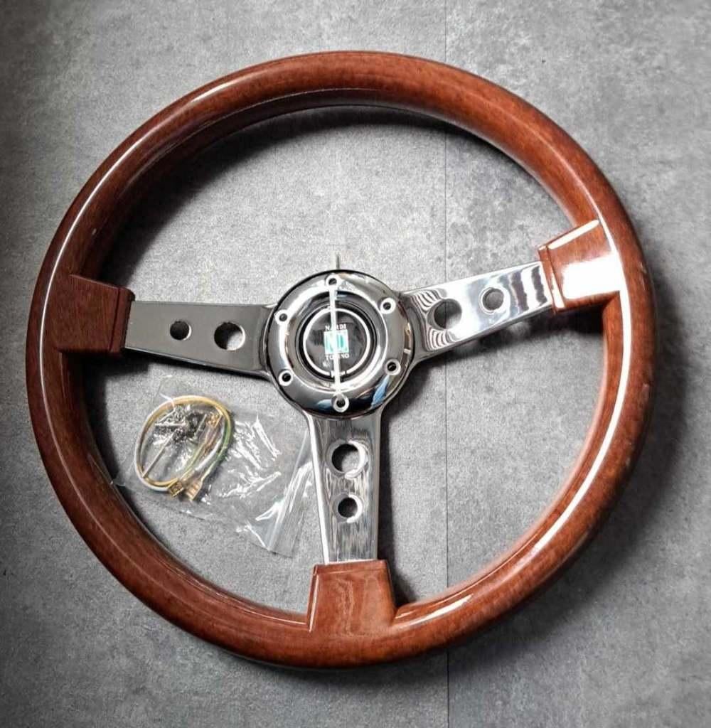 Nardi torino houten stuur universeel oldtimer, Auto-onderdelen, Ophalen of Verzenden, Nieuw, Universele onderdelen