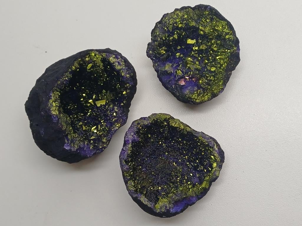 3 morceaux de cristaux d'aura, Collections, Minéraux & Fossiles, Minéral, Enlèvement ou Envoi
