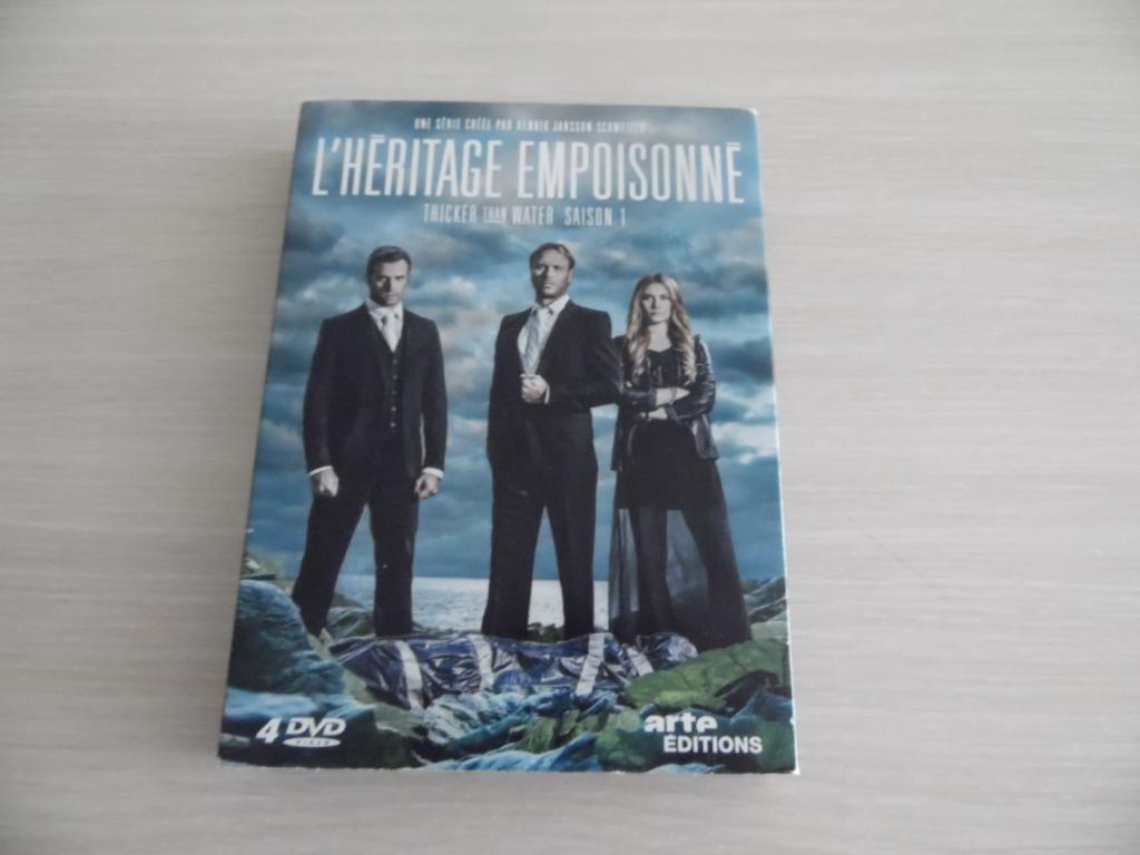 THE POISONED INHERITANCE SEIZOEN 1, Cd's en Dvd's, Vanaf 12 jaar, Ophalen of Verzenden, Zo goed als nieuw, Drama