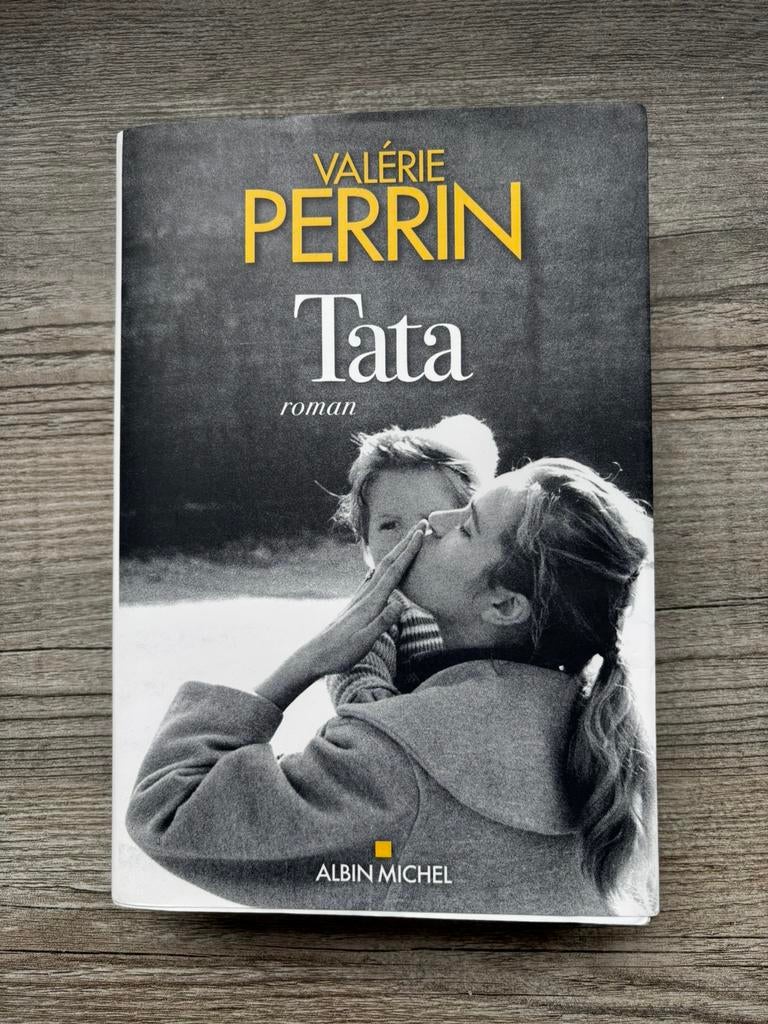 Livre Tata de Valerie Perrin, Ophalen, Zo goed als nieuw, België