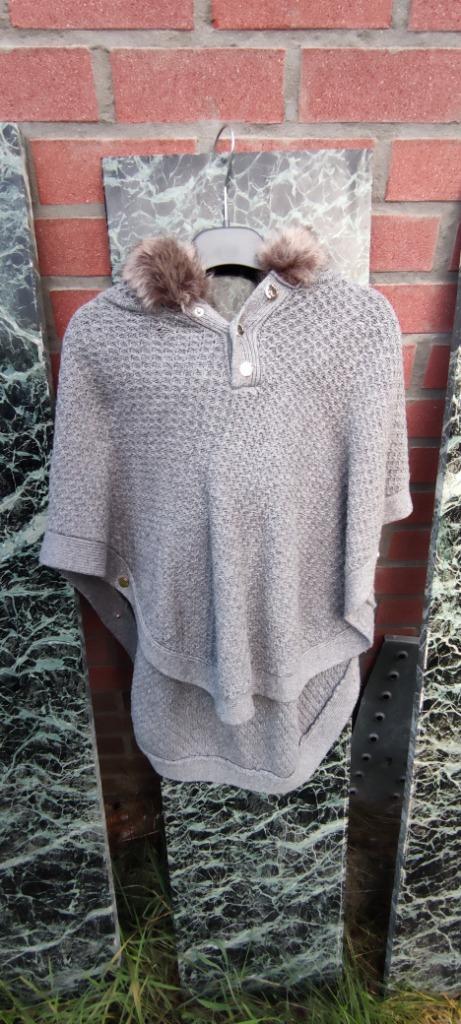 Massimo Dutti poncho kap pelskraag cape 134 140 146 152 158, Kinderen en Baby's, Kinderkleding | Maat 140, Zo goed als nieuw, Meisje