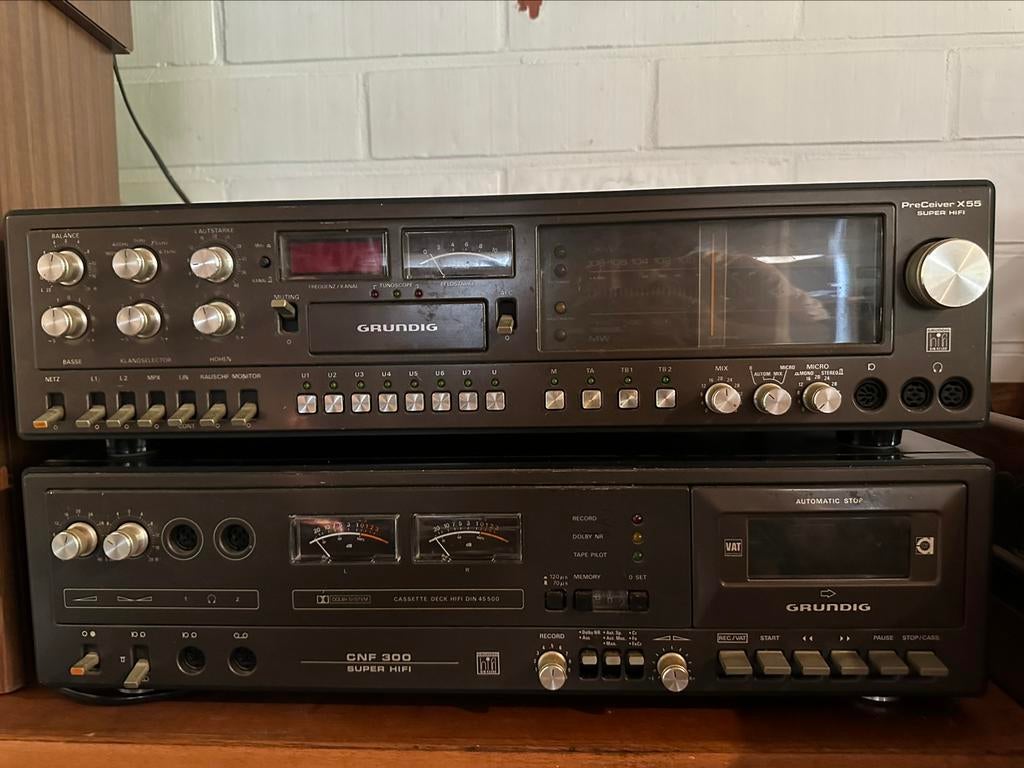 Grundig PreCeiver X55 versterker en CNF 300 cassette speler, Enlèvement, Comme neuf, Autres marques