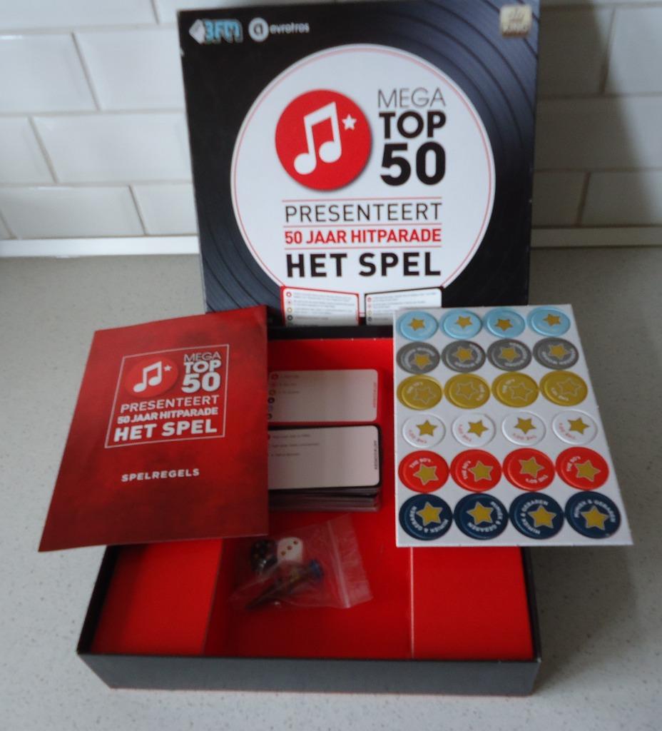 "MEGA TOP 50" presenteert 50 JAAR HITPARADE " HET SPEL", Een of twee spelers, Ophalen of Verzenden, Nieuw, King