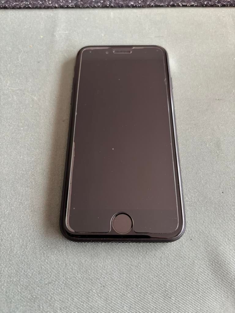 iPhone SE (2020) 64GB Zwart - Super goede staat!, Télécoms, Téléphonie mobile | Apple iPhone, Comme neuf, 64 GB, Sans abonnement