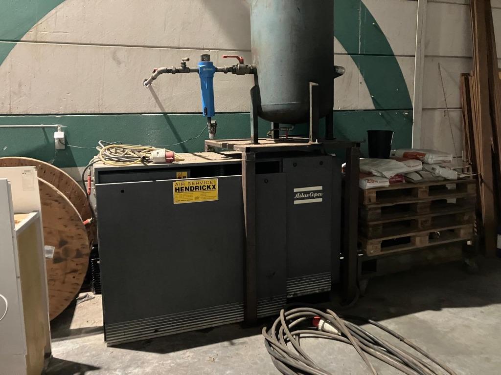 compressor, Doe-het-zelf en Bouw, Compressors, Ophalen, Geluidgedempt, Gebruikt, 800 liter/min of meer