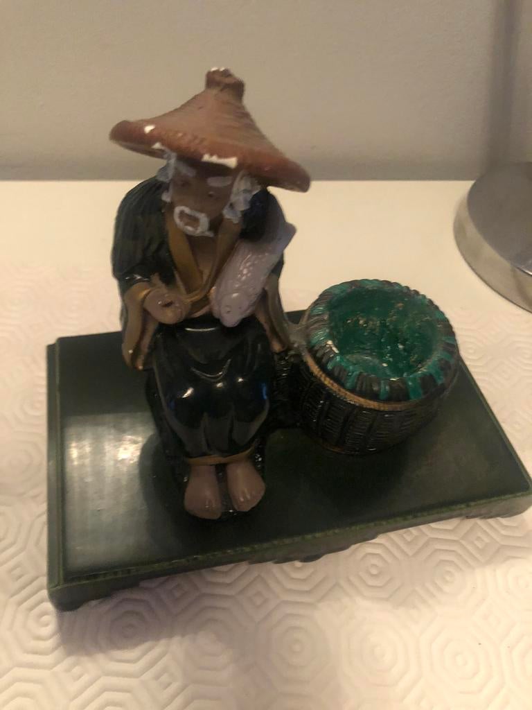 Statuette d’un pêcheur chinois vintage, Utilisé