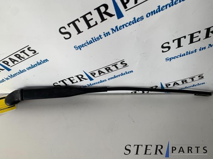 Ruitenwisserarm voor van een Mercedes A-Klasse, Ophalen of Verzenden, 3 maanden garantie, Gebruikt, Mercedes-Benz