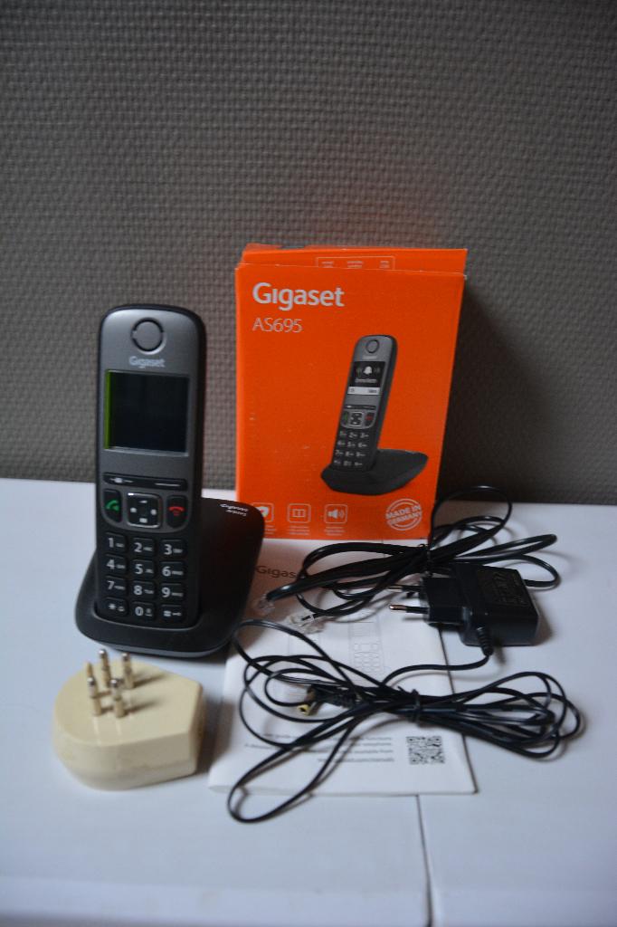 Lots de téléphones pour ligne fixe, Telecommunicatie, Vaste telefoons | Handsets en Draadloos, Gebruikt, Ophalen