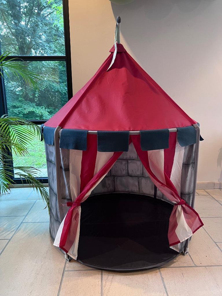 Speeltent ridder, Ophalen