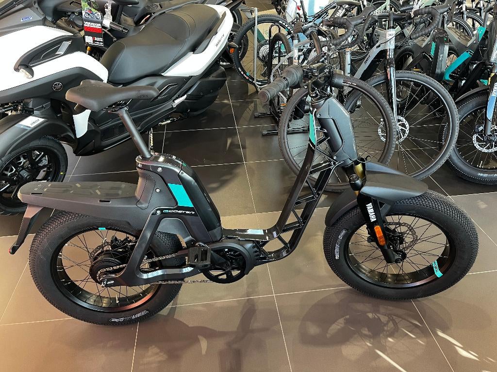 Yamaha BOOSTER, Motos, Entreprise