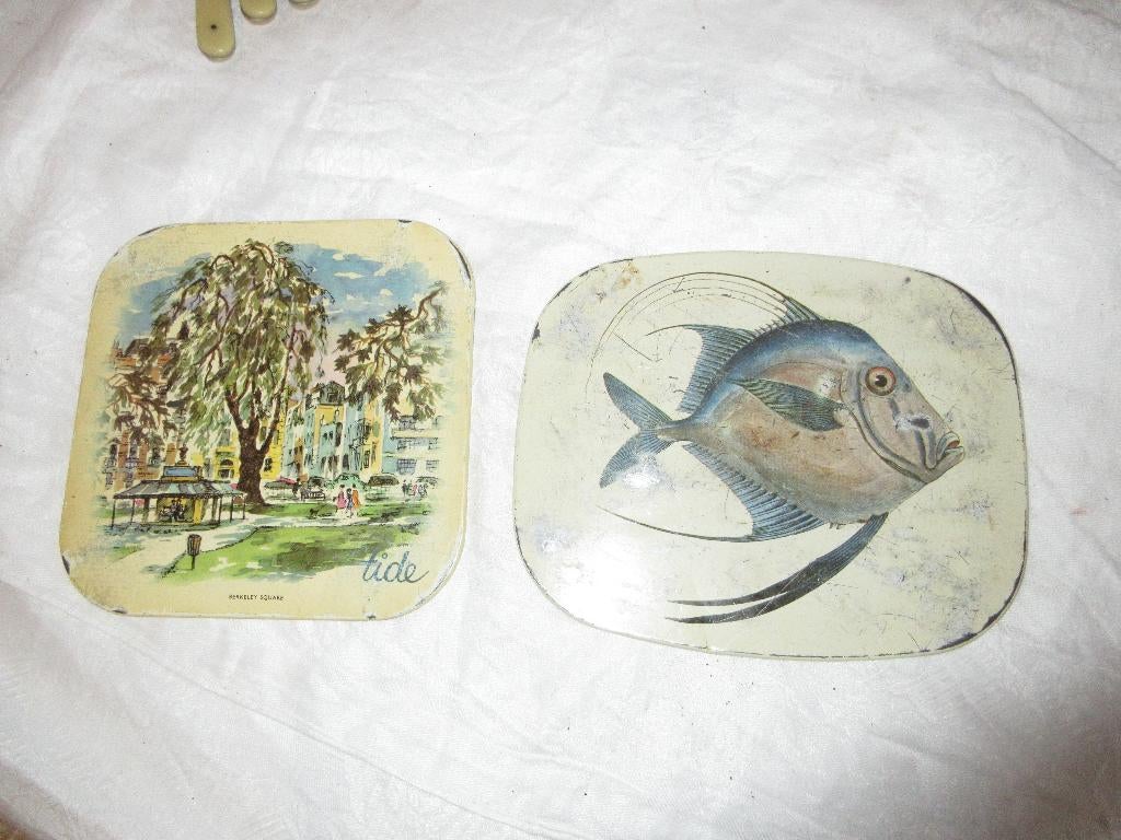 2 sous-plats de cuisine vintage Tide et poisson cuisine, Enlèvement