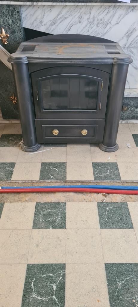 Well straler poele a bois et mazout en fonte, Enlèvement, Utilisé, Bois