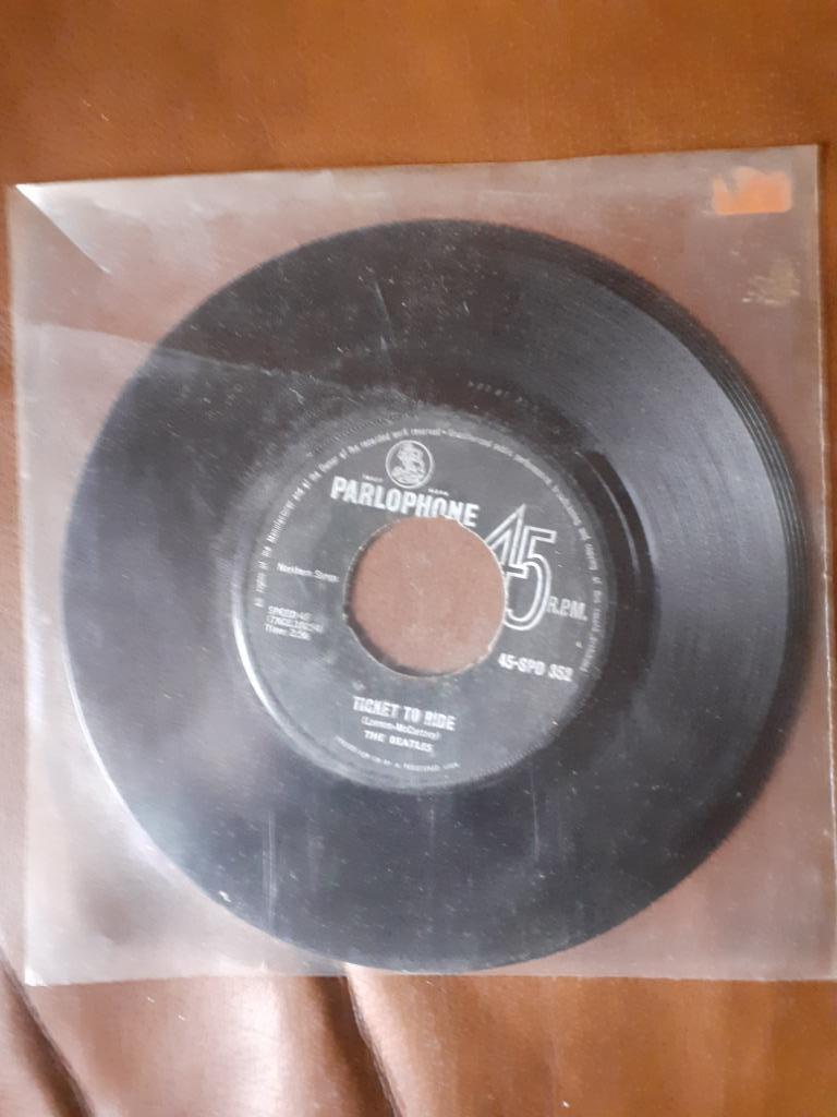 45T Beatles : Ticket to ride / Yes it is, Enlèvement ou Envoi