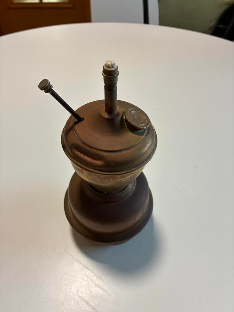 Koperen petroleumlamp, Ophalen, Koper