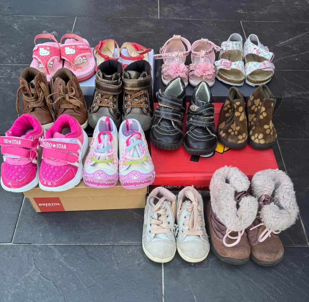 Chaussures pour bébés, Enfants & Bébés, Vêtements de bébé | Chaussures & Chaussettes, Enlèvement, Comme neuf