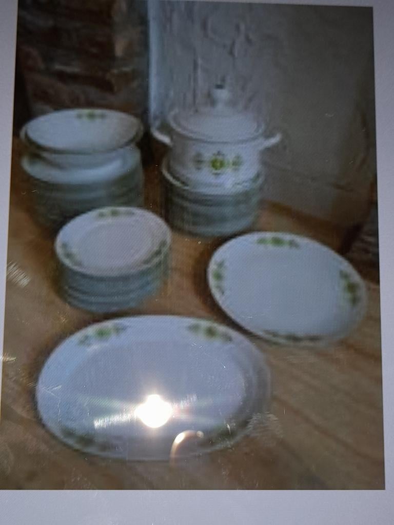 Très beau service porcelaine Vintage des années 60/70, Antiquités & Art, Antiquités | Services (vaisselle) complet, Enlèvement ou Envoi