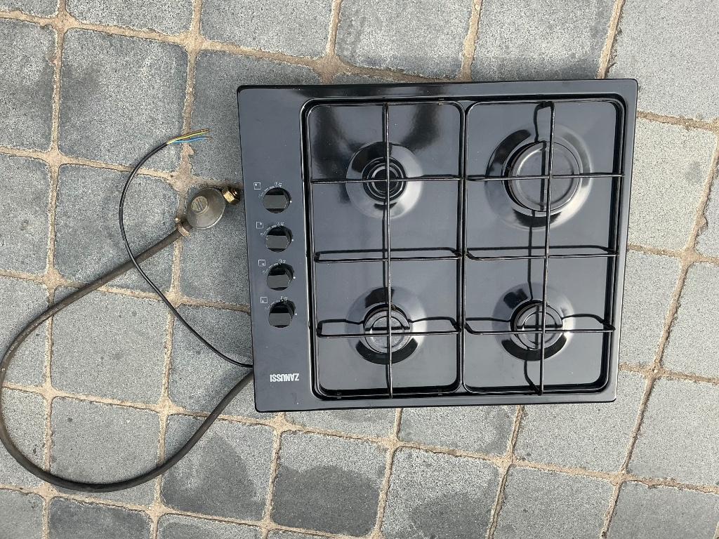 Zanussi gas kookplaat, Elektronische apparatuur, Kookplaten, Ophalen, Gebruikt, 4 kookzones, Inbouw
