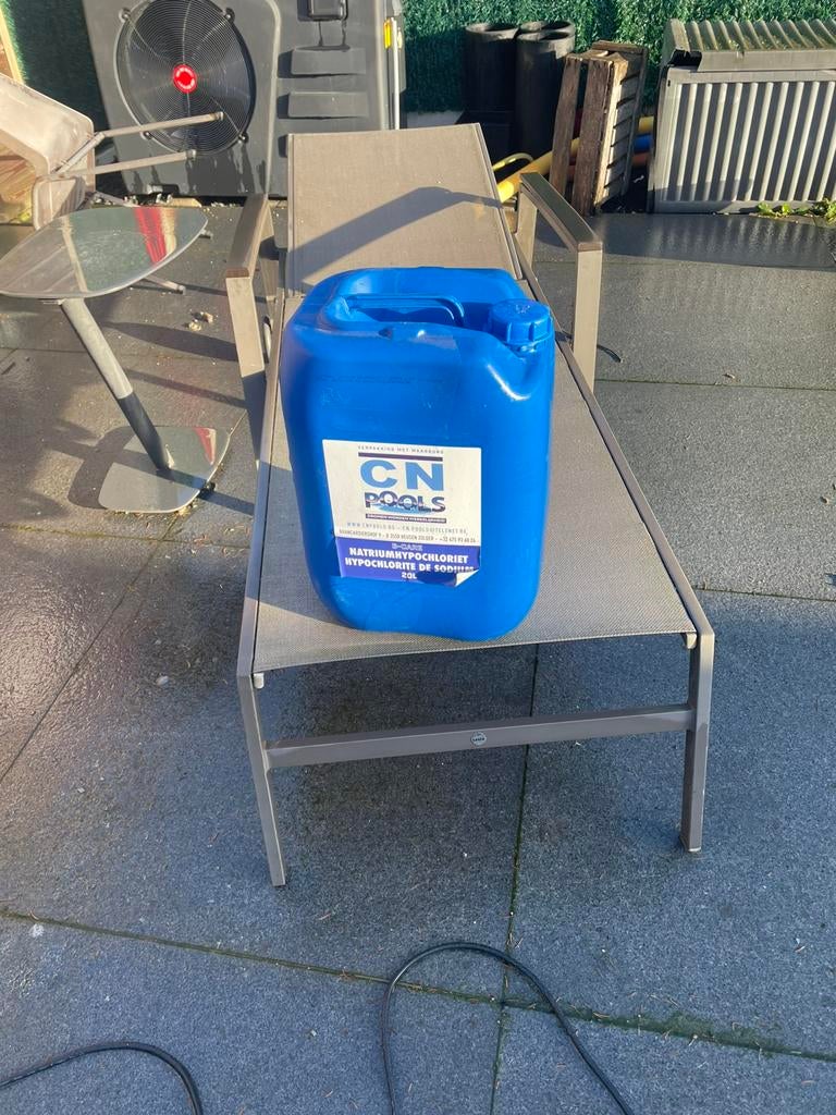 Watertonnen 20 l acht stuks, Tuin en Terras, Waterpartijen en Fonteinen, Ophalen, Zo goed als nieuw