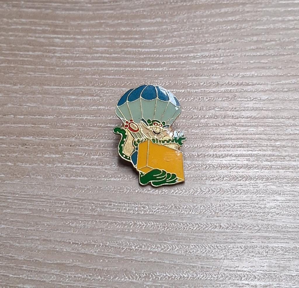 PIN - FLUNCH - KAT - LUCHTBALLON - CHAT - MONTGOLFIERE, Verzenden, Gebruikt, Figuurtje, Speldje of Pin