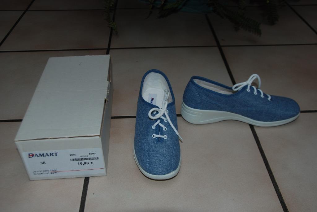 Jolies baskets pantoufles "DAMART" en toile bleue 38 NEUVES, Neuf, Enlèvement ou Envoi, Sneakers et Baskets, Bleu