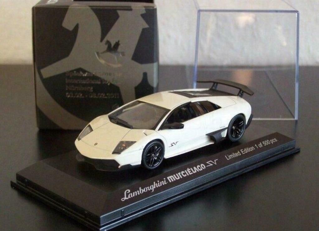 Lamborghini Murcielago SV wit Spielwarenmesse 2011 in 1:43 v, Enlèvement ou Envoi, Neuf, Voiture, Norev