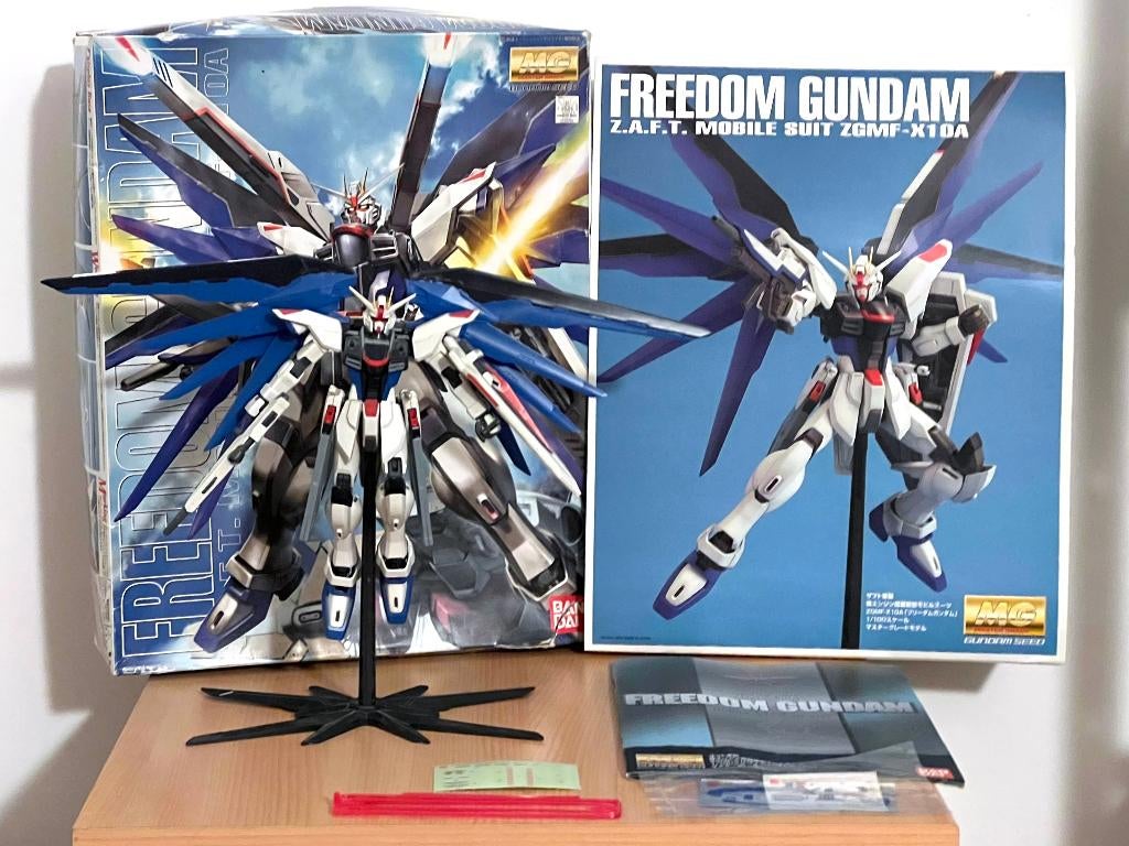 Bandai MG 1/100 Mobile Suit Gundam SEED Freedom ZGMF-X10A, Hobby en Vrije tijd, Ophalen of Verzenden, Gebruikt, 1:50 of kleiner