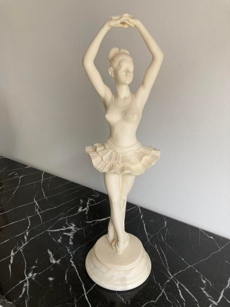 Ballerine A. Giannelli,.  Danseuse de ballet..., Antiquités & Art, Art | Sculptures & Bois, Enlèvement ou Envoi