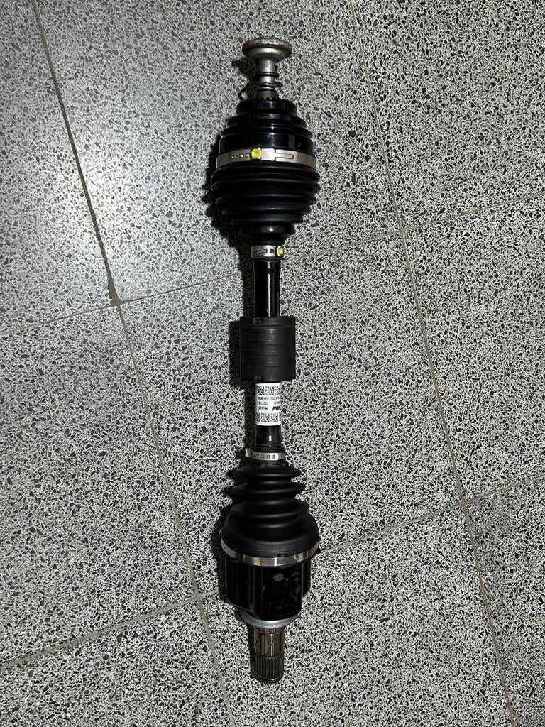 Aandrijfas BMW 1 118i 1.5i F40, Auto-onderdelen, Ophalen, BMW