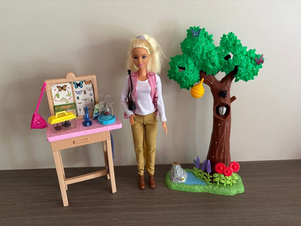 Barbie National Geographic vlinderwetenschapper, Ophalen of Verzenden, Zo goed als nieuw, Barbie